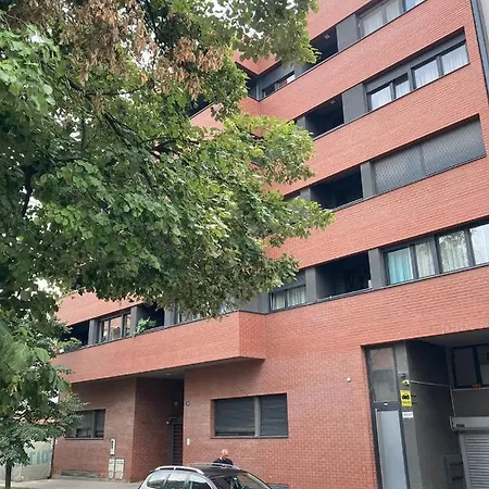 Spacious Close To Center L Washing Machine L Breakfast Novi Sad